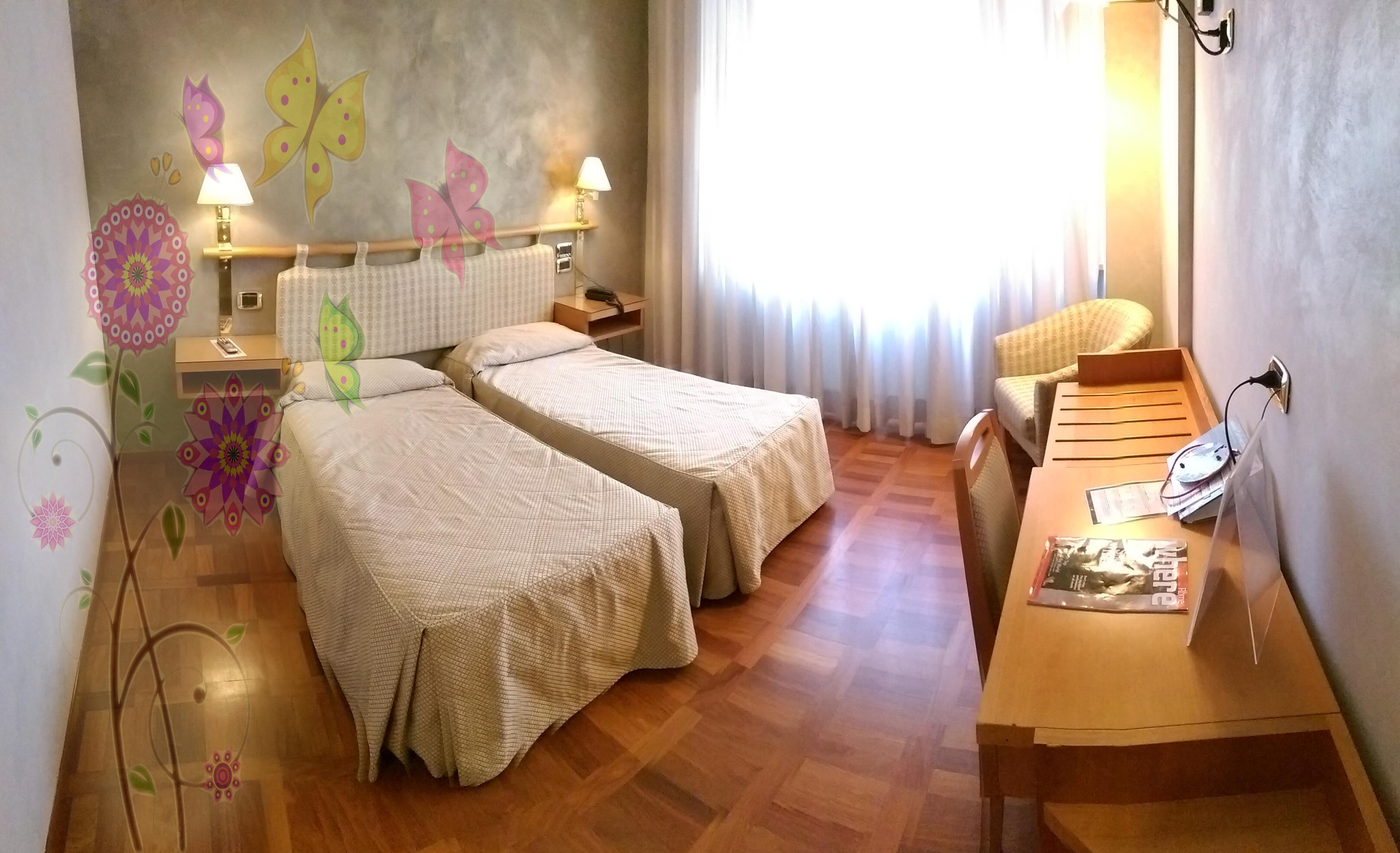 Hotel Meeting Ciampino Exterior photo