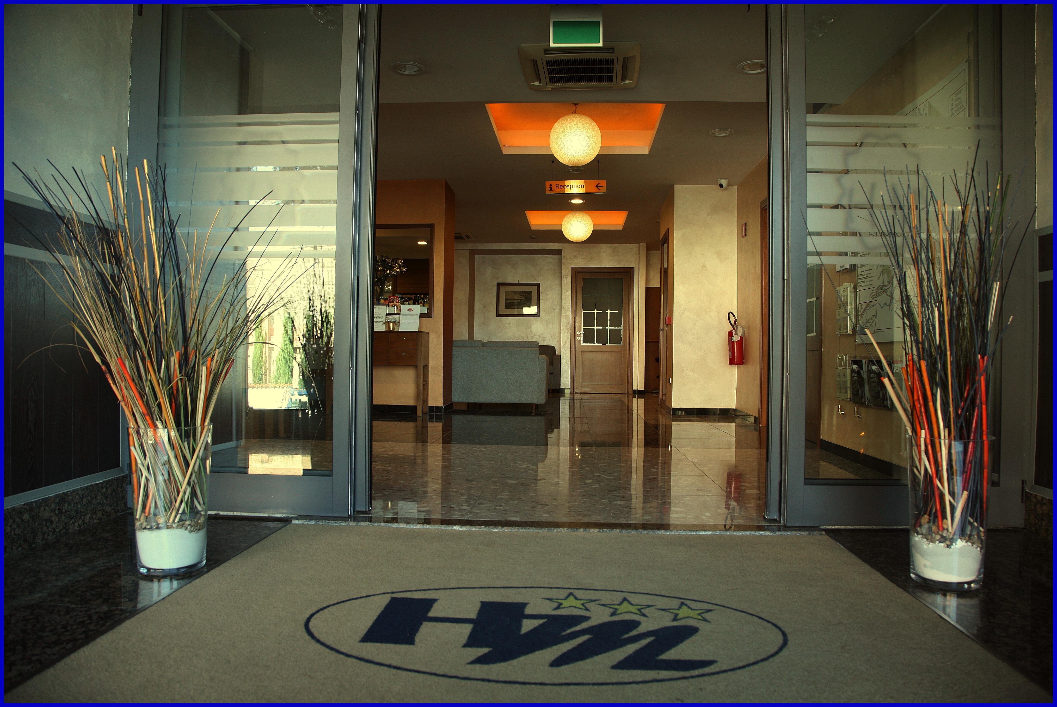 Hotel Meeting Ciampino Exterior photo