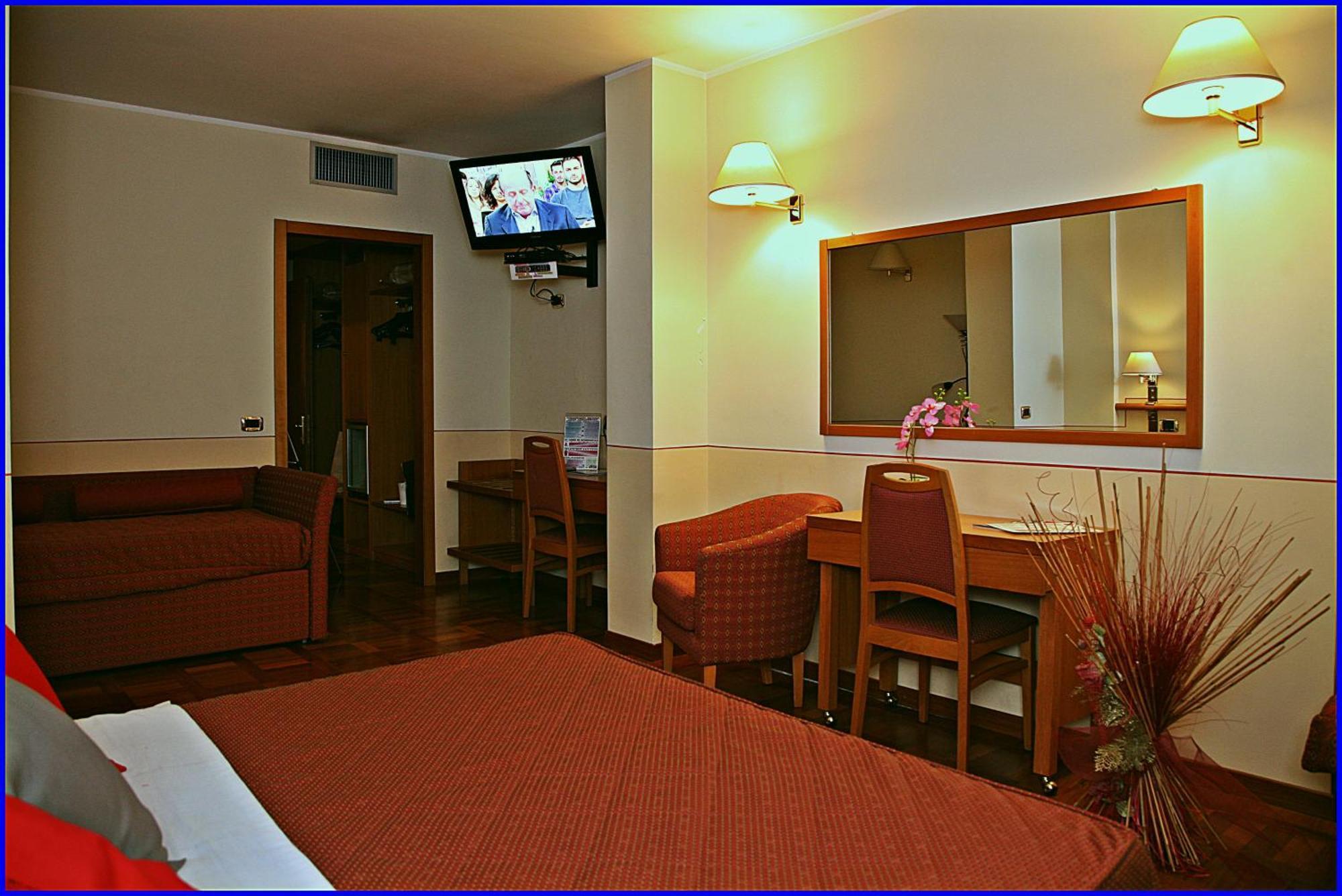 Hotel Meeting Ciampino Exterior photo